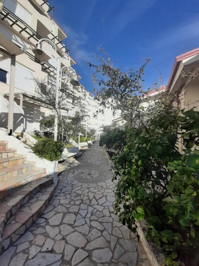 Kela Apartments Sarandë エクステリア 写真