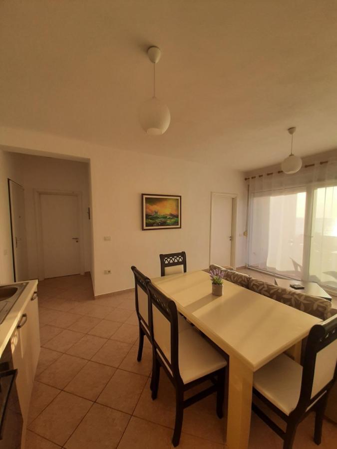 Kela Apartments Sarandë エクステリア 写真