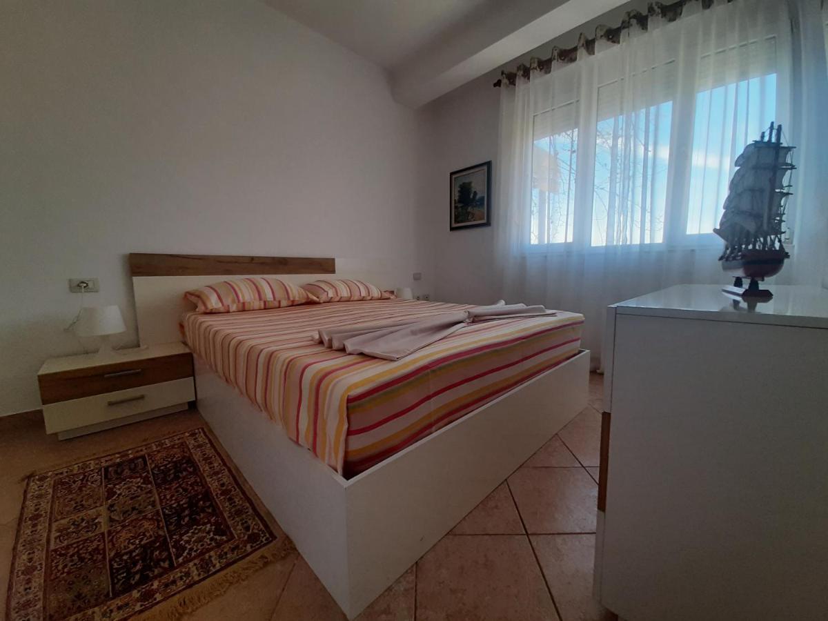 Kela Apartments Sarandë エクステリア 写真