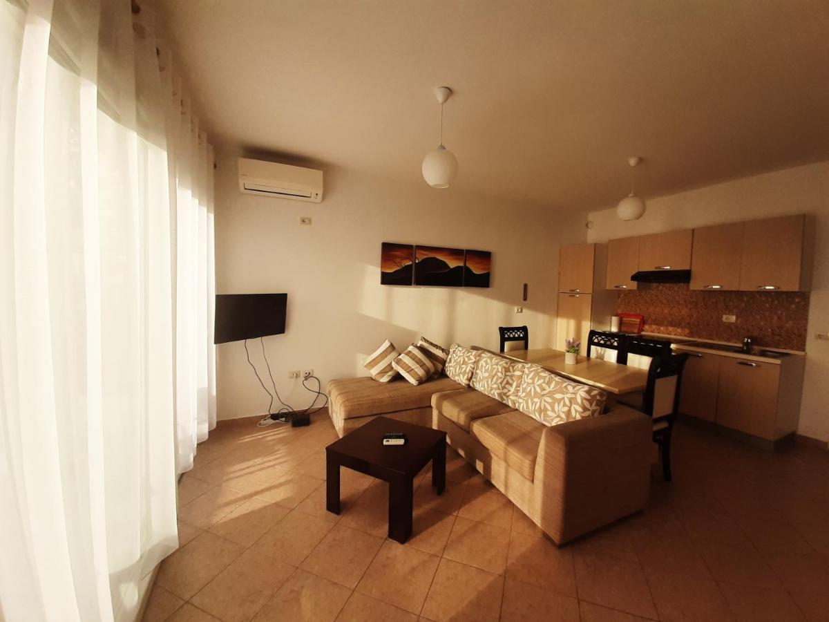 Kela Apartments Sarandë エクステリア 写真