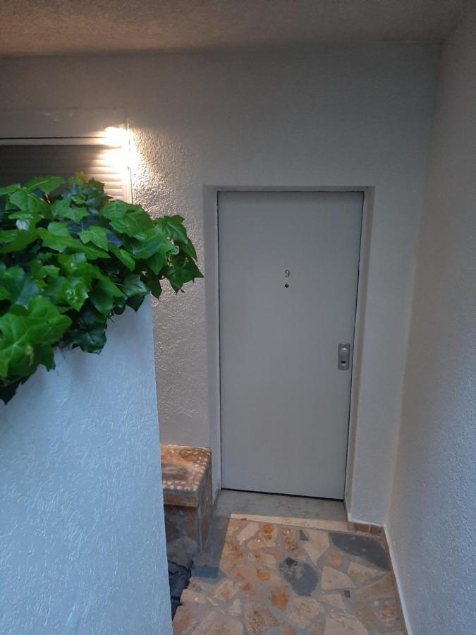 Kela Apartments Sarandë エクステリア 写真