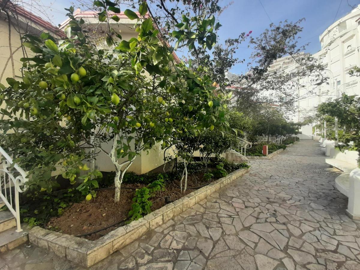 Kela Apartments Sarandë エクステリア 写真