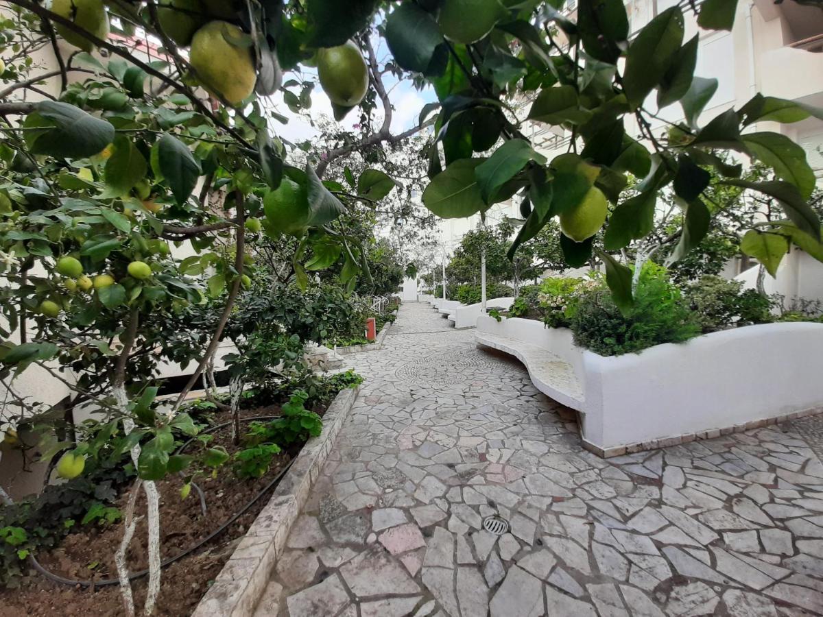 Kela Apartments Sarandë エクステリア 写真