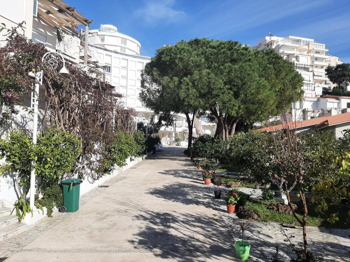 Kela Apartments Sarandë エクステリア 写真