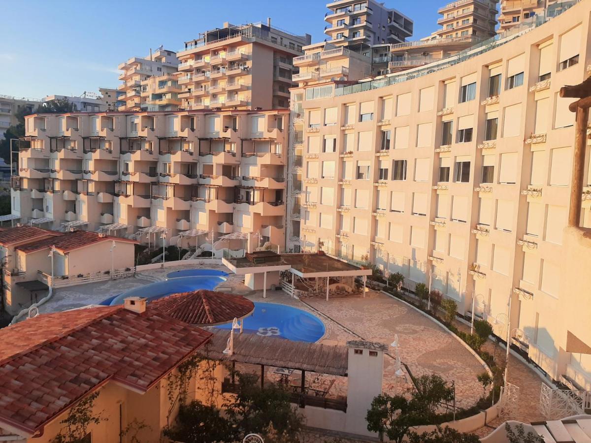 Kela Apartments Sarandë エクステリア 写真