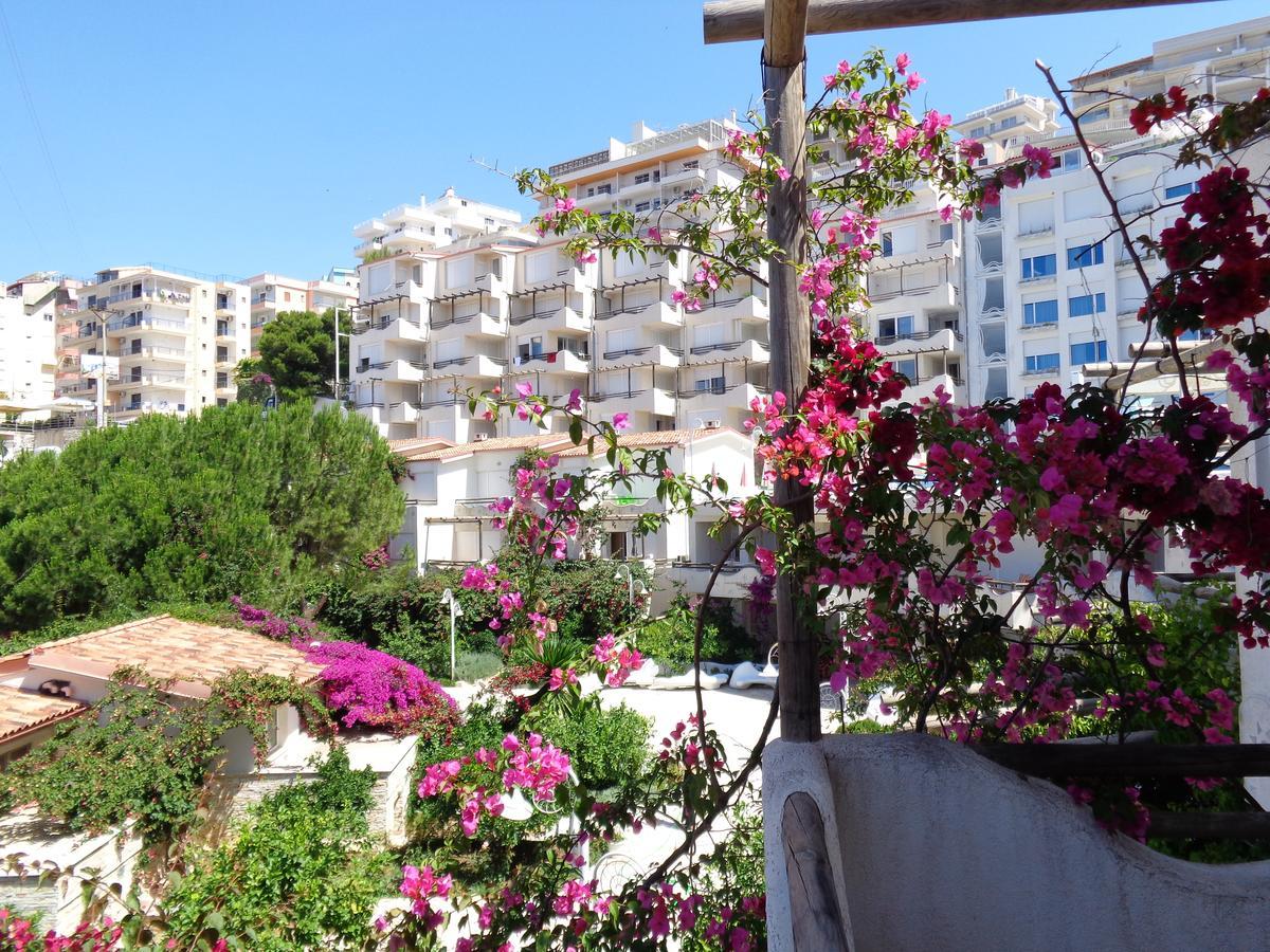 Kela Apartments Sarandë エクステリア 写真