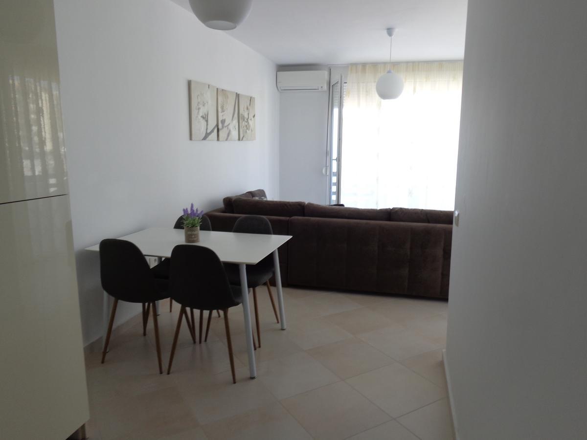 Kela Apartments Sarandë エクステリア 写真