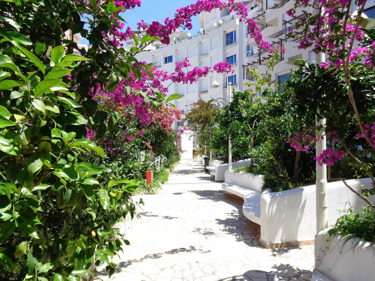 Kela Apartments Sarandë エクステリア 写真